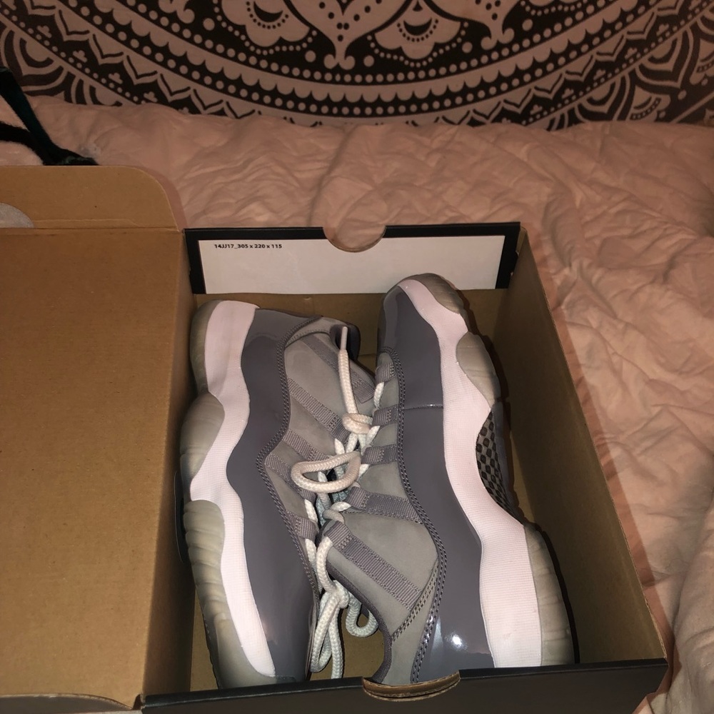 Jordan cool grey 11 lows
